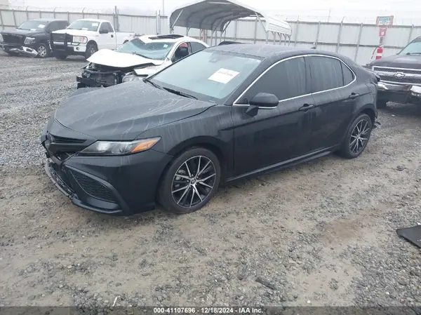 4T1T11AKXRU850445 2024 TOYOTA CAMRY - Image 2
