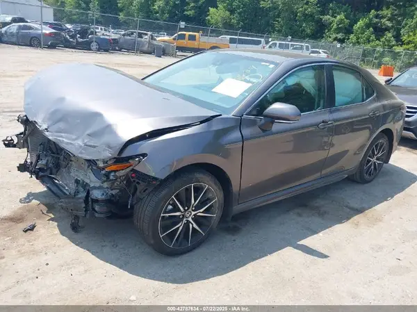 4T1T11AKXRU852888 2024 TOYOTA CAMRY - Image 2