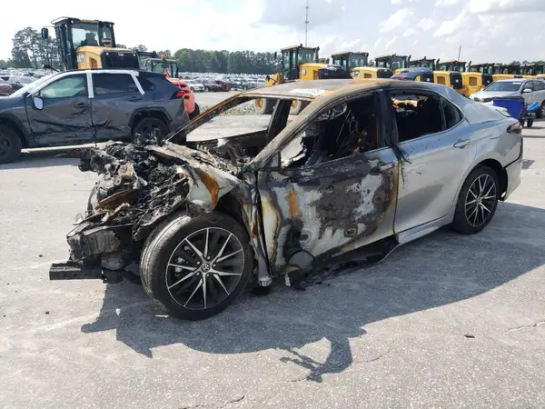 4T1T11AKXRU867228 2024 TOYOTA CAMRY - Image 1