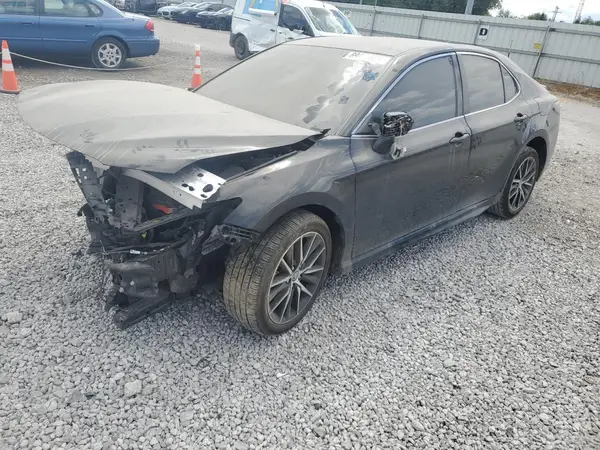 4T1T11AKXRU881498 2024 TOYOTA CAMRY - Image 1