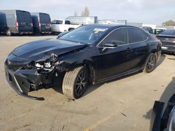 4T1T11AKXRU892761 2024 TOYOTA CAMRY - Image 1