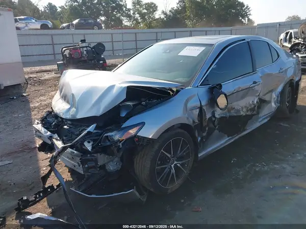 4T1T11AKXRU904049 2024 TOYOTA CAMRY - Image 2