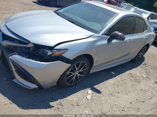 4T1T11BK0RU128481 2024 TOYOTA CAMRY - Image 2