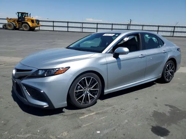 4T1T11BK1MU031959 2021 TOYOTA CAMRY - Image 1