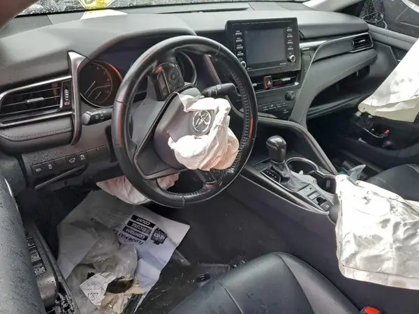4T1T11BK1MU032593 2021 TOYOTA CAMRY - Image 8