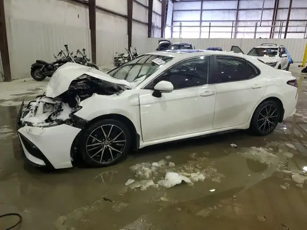 4T1T11BK1RU111723 2024 TOYOTA CAMRY - Image 1