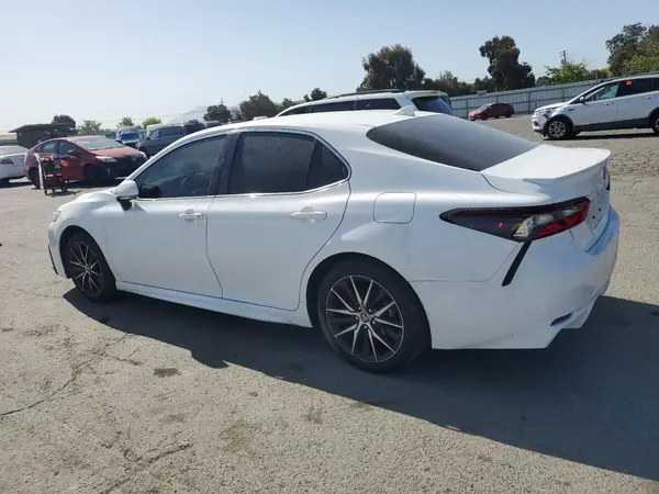 4T1T11BK1RU114184 2024 TOYOTA CAMRY - Image 2