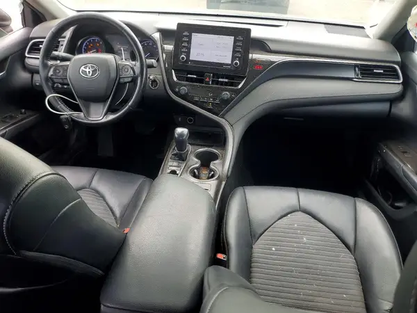 4T1T11BK2NU070738 2022 TOYOTA CAMRY - Image 8