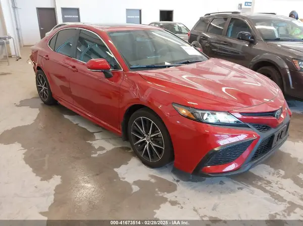 4T1T11BK2RU128871 2024 TOYOTA CAMRY - Image 1