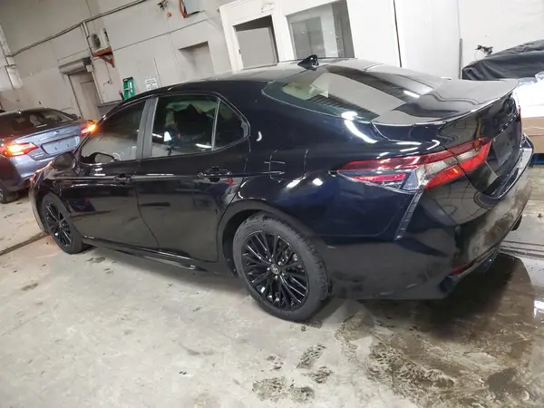 4T1T11BK3NU060624 2022 TOYOTA CAMRY - Image 2