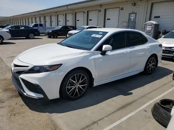4T1T11BK3RU129947 2024 TOYOTA CAMRY - Image 1