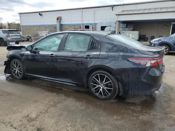 4T1T11BK4MU024441 2021 TOYOTA CAMRY - Image 2