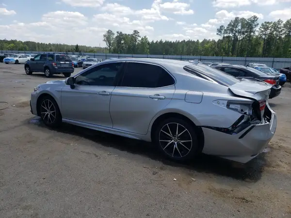 4T1T11BK4NU048479 2022 TOYOTA CAMRY - Image 2