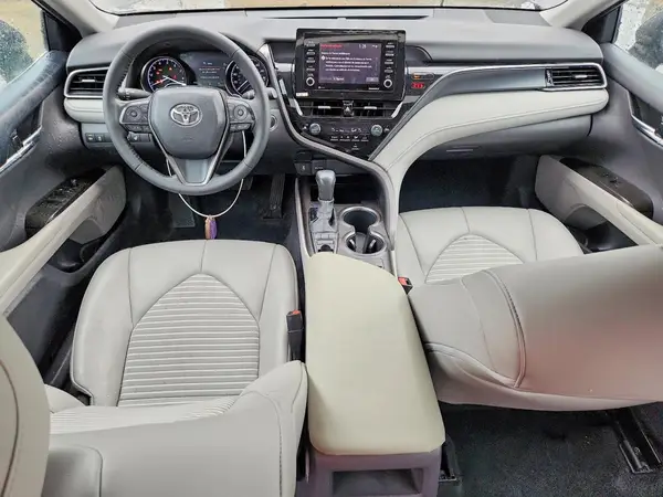 4T1T11BK4NU067811 2022 TOYOTA CAMRY - Image 8