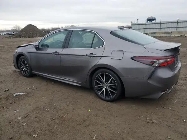 4T1T11BK4PU105699 2023 TOYOTA CAMRY - Image 2