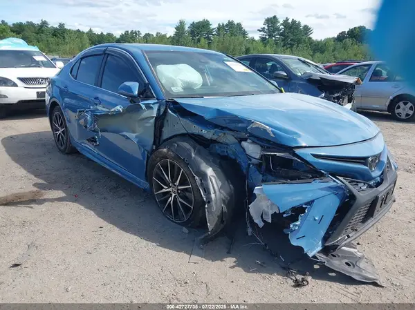 4T1T11BK4RU127978 2024 TOYOTA CAMRY - Image 1