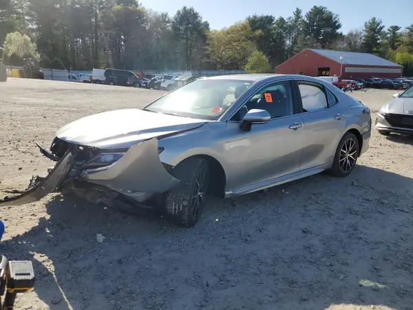 4T1T11BK5MU023492 2021 TOYOTA CAMRY - Image 1