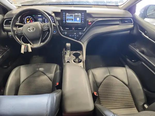 4T1T11BK5NU070586 2022 TOYOTA CAMRY - Image 8