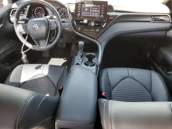 4T1T11BK5NU071415 2022 TOYOTA CAMRY - Image 8