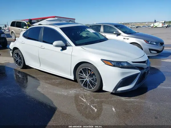 4T1T11BK5RU119033 2024 TOYOTA CAMRY - Image 1