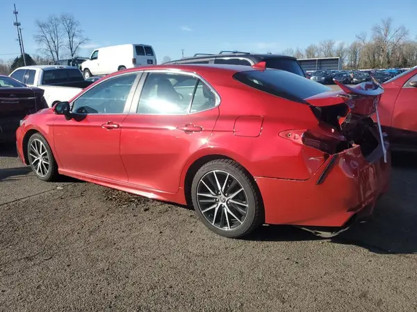 4T1T11BK6MU022142 2021 TOYOTA CAMRY - Image 2