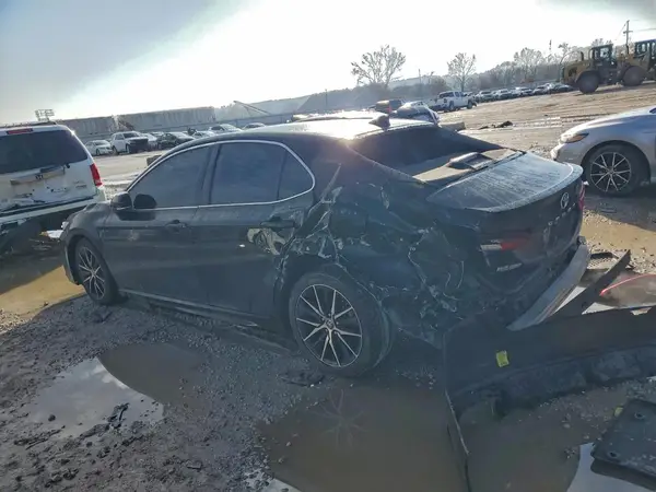 4T1T11BK6MU026885 2021 TOYOTA CAMRY - Image 2