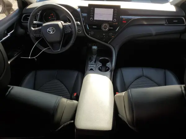 4T1T11BK6NU057636 2022 TOYOTA CAMRY - Image 8