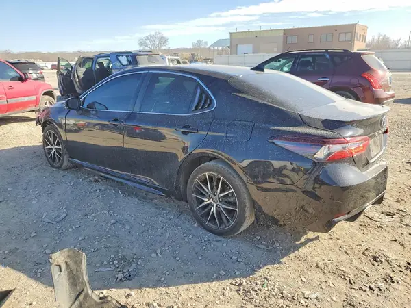 4T1T11BK6NU060651 2022 TOYOTA CAMRY - Image 2