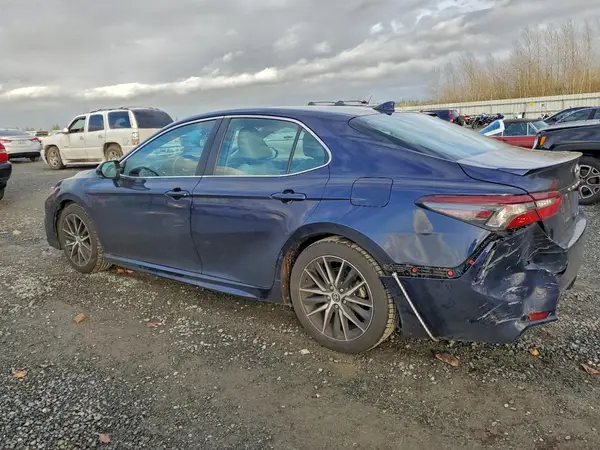 4T1T11BK7MU022456 2021 TOYOTA CAMRY - Image 2