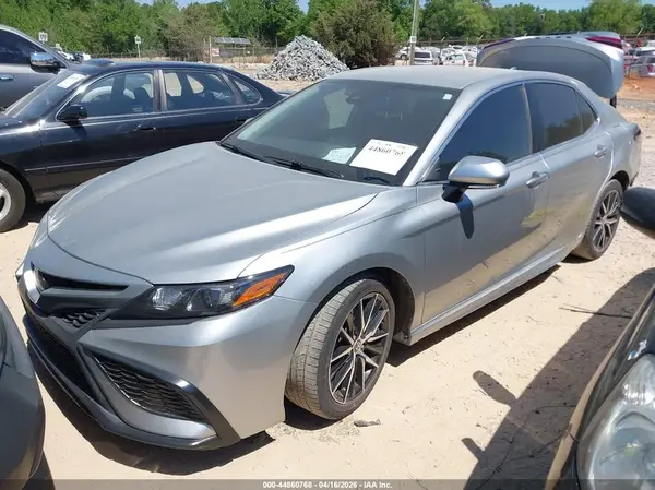 4T1T11BK7MU042965 2021 TOYOTA CAMRY - Image 2