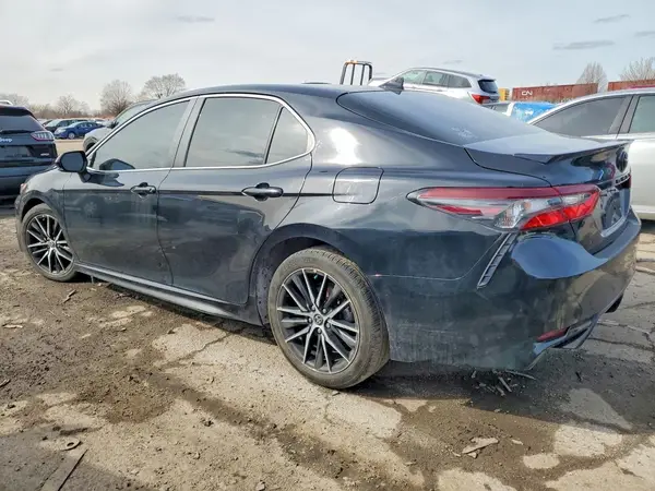 4T1T11BK7NU068726 2022 TOYOTA CAMRY - Image 2