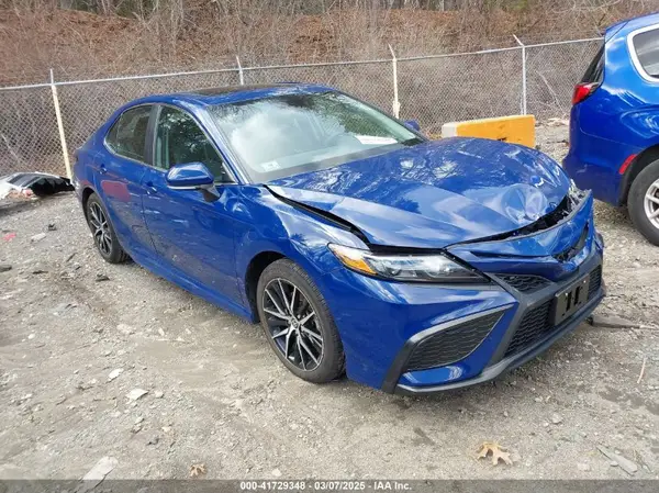 4T1T11BK7RU110057 2024 TOYOTA CAMRY - Image 1
