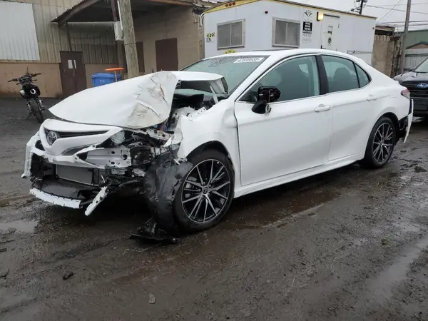 4T1T11BK7RU126923 2024 TOYOTA CAMRY - Image 1