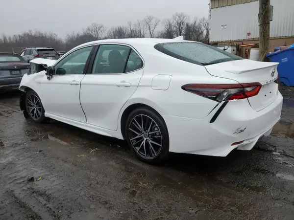 4T1T11BK7RU126923 2024 TOYOTA CAMRY - Image 2
