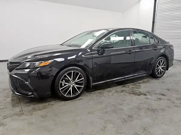 4T1T11BK8MU041209 2021 TOYOTA CAMRY - Image 1