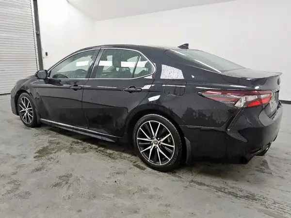 4T1T11BK8MU041209 2021 TOYOTA CAMRY - Image 2