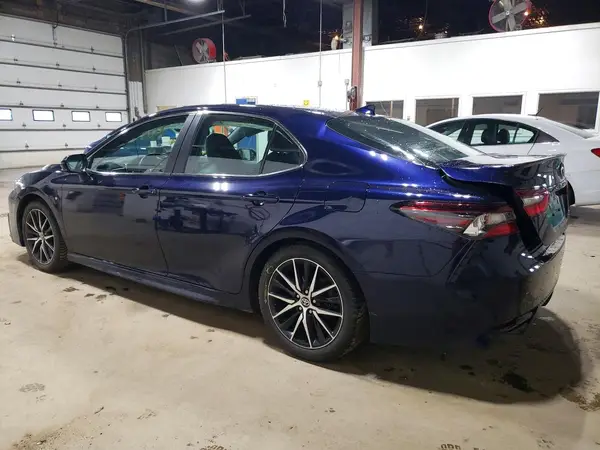 4T1T11BK8NU063776 2022 TOYOTA CAMRY - Image 2