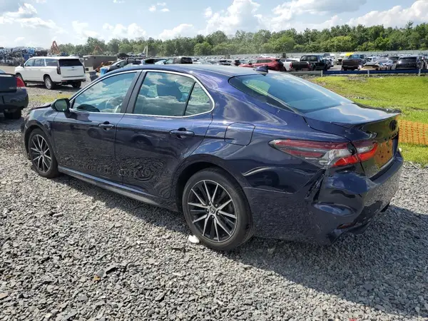 4T1T11BK8NU068816 2022 TOYOTA CAMRY - Image 2