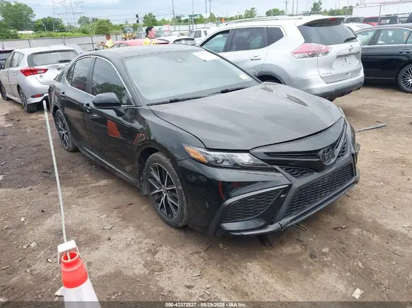 4T1T11BK9PU078628 2023 TOYOTA CAMRY - Image 1