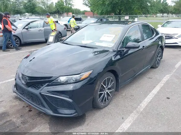 4T1T11BK9PU079195 2023 TOYOTA CAMRY - Image 2