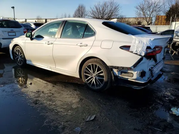 4T1T11BKXMU024105 2021 TOYOTA CAMRY - Image 2