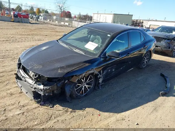 4T1T11BKXNU066033 2022 TOYOTA CAMRY - Image 2