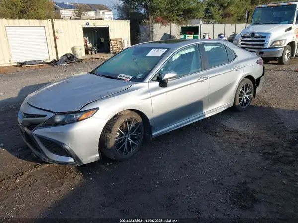 4T1T11BKXPU094563 2023 TOYOTA CAMRY - Image 2