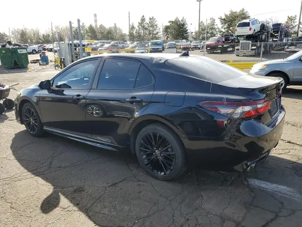 4T1T31AK0NU032792 2022 TOYOTA CAMRY - Image 2