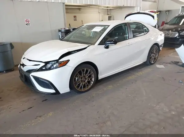 4T1T31AK0RU073025 2024 TOYOTA CAMRY - Image 2