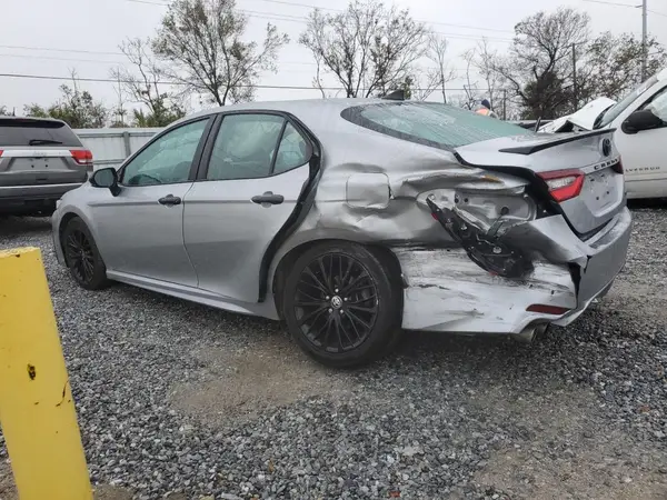 4T1T31AK1NU033093 2022 TOYOTA CAMRY - Image 2