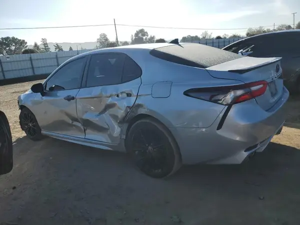 4T1T31AK1NU037483 2022 TOYOTA CAMRY - Image 2