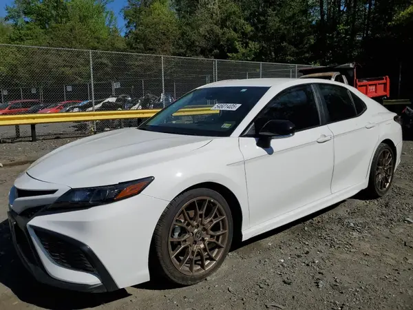 4T1T31AK1RU077357 2024 TOYOTA CAMRY - Image 1