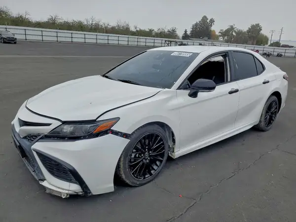 4T1T31AK2NU033071 2022 TOYOTA CAMRY - Image 1