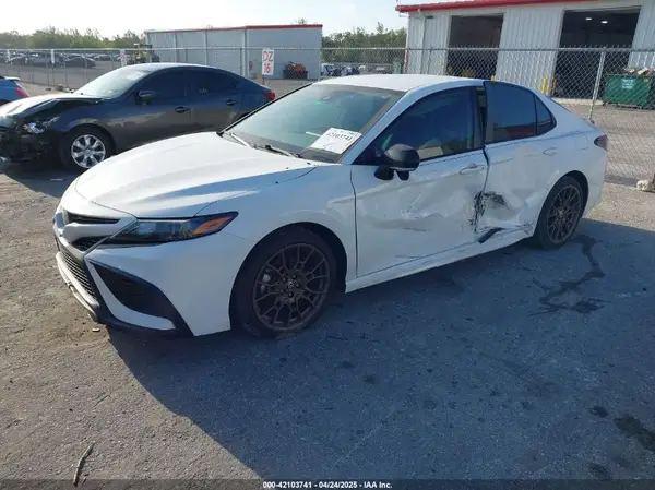 4T1T31AK2PU050892 2023 TOYOTA CAMRY - Image 2
